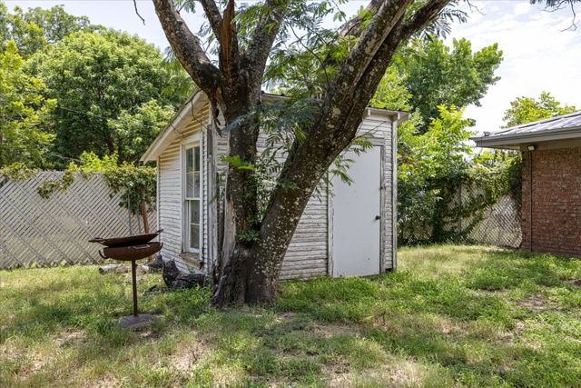 575 N Charlotte Avenue, Stephenville, TX 76401