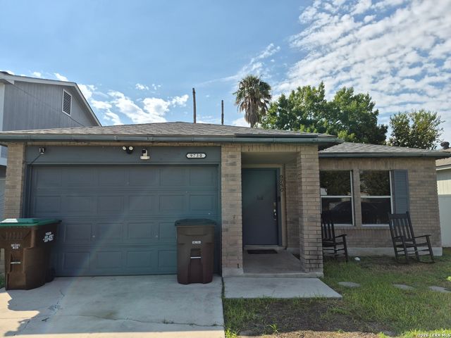 9730 IVY PLAIN DR, San Antonio, TX 78245