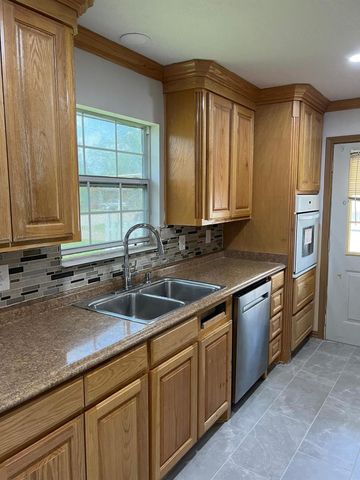 2522 Kingsdale Drive, Deer Park, TX 77536