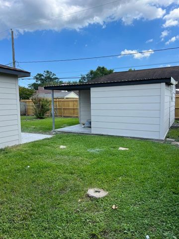 2522 Kingsdale Drive, Deer Park, TX 77536