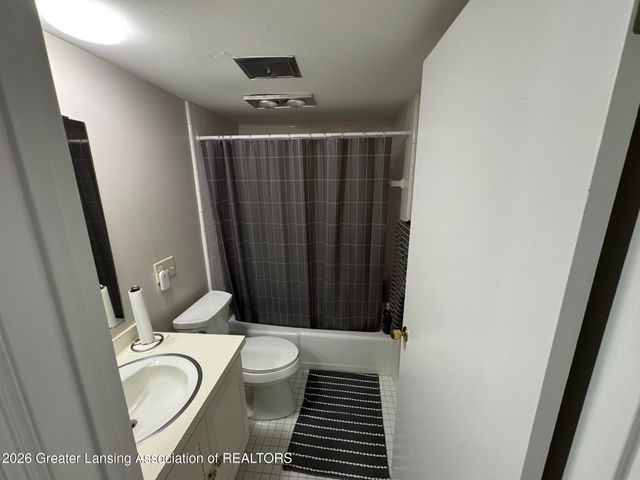 1740 Wellington Road 110, Lansing, MI 48910