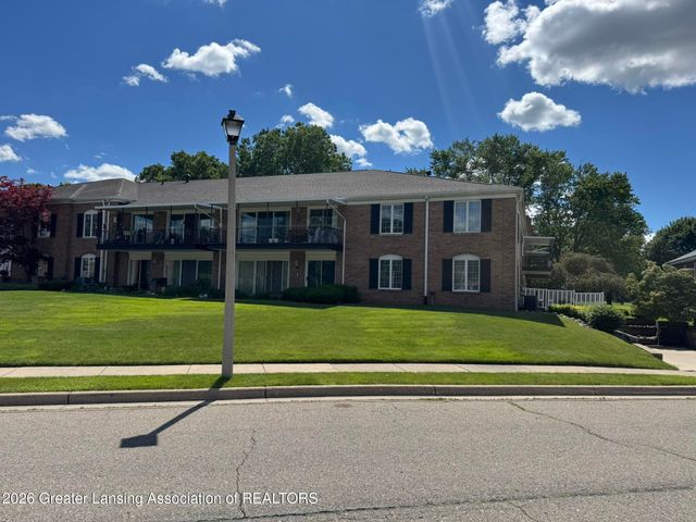 1740 Wellington Road 110, Lansing, MI 48910