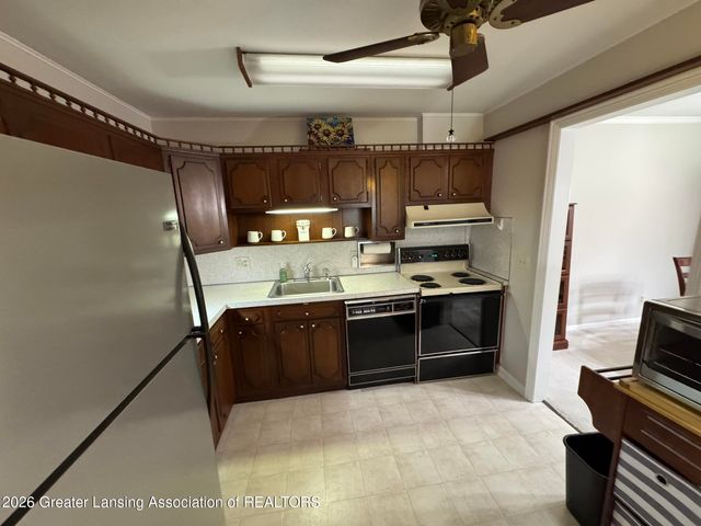 1740 Wellington Road 110, Lansing, MI 48910