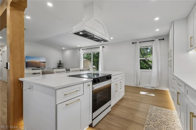 1304 State Road, Wadsworth, OH 44281