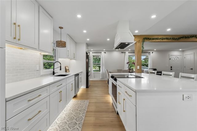 1304 State Road, Wadsworth, OH 44281