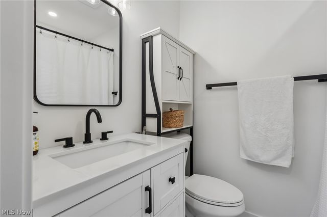 1304 State Road, Wadsworth, OH 44281