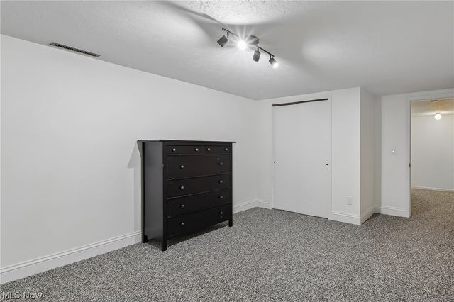 1304 State Road, Wadsworth, OH 44281