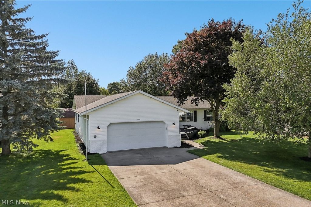 1304 State Road, Wadsworth, OH 44281