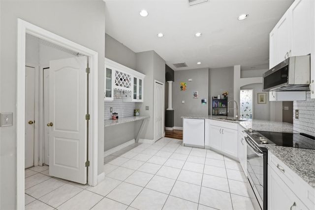 10930 MAY APPLE COURT, Land O Lakes, FL 34638