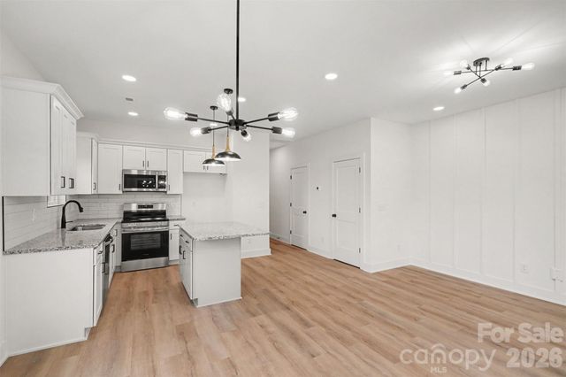 7523 Lawyers Road, Charlotte, NC 28227