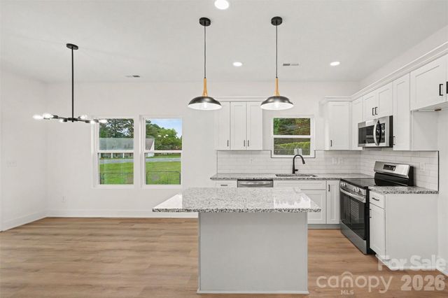 7523 Lawyers Road, Charlotte, NC 28227