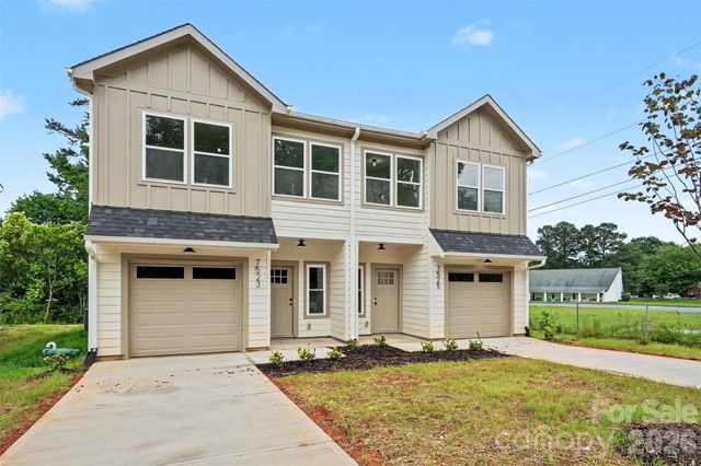 7523 Lawyers Road, Charlotte, NC 28227