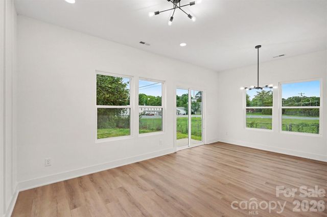 7523 Lawyers Road, Charlotte, NC 28227