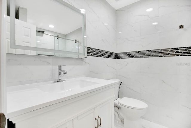 13715 GENTLE WOODS AVENUE, Riverview, FL 33569