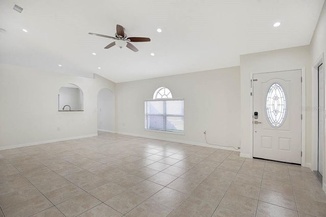 13715 GENTLE WOODS AVENUE, Riverview, FL 33569