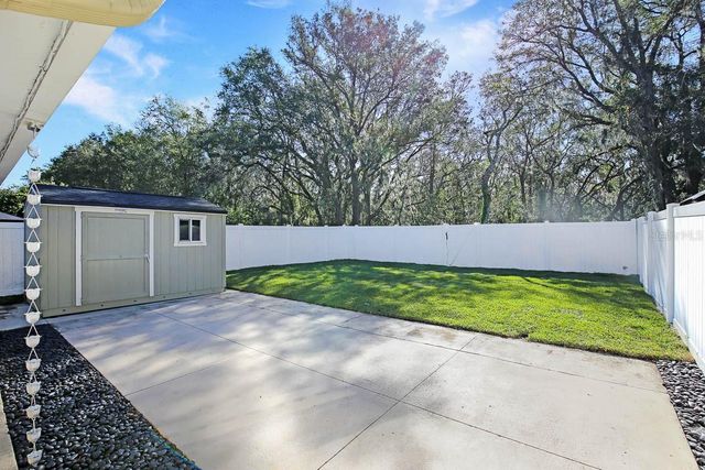 13715 GENTLE WOODS AVENUE, Riverview, FL 33569