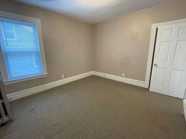 14 Central Ct, Beverly, MA 01915