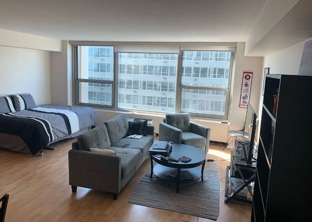 3600 N Lake Shore Drive 2109, Chicago, IL 60613