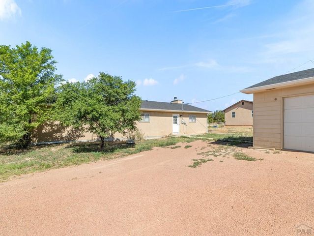 106 Grant St, Penrose, CO 81240