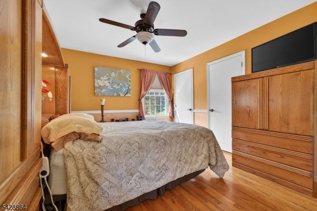 17 Lynn Ct, Hillsborough Twp., NJ 08844