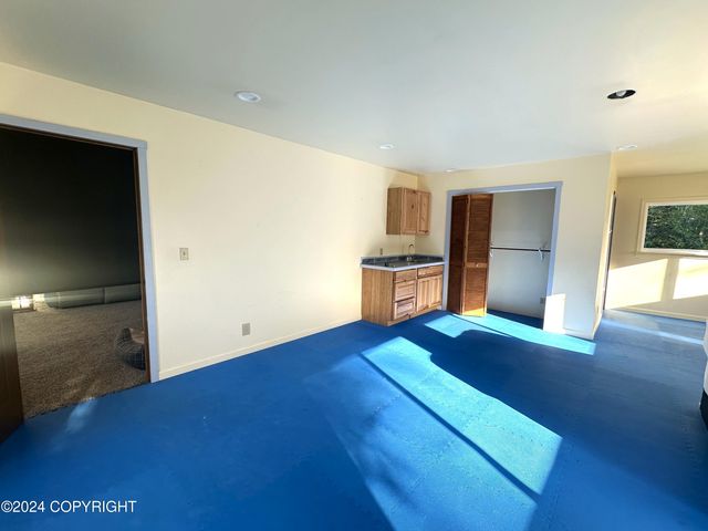 306 Hemlock Court, Haines, AK 99827