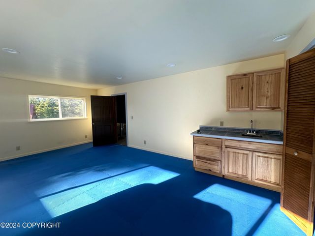 306 Hemlock Court, Haines, AK 99827