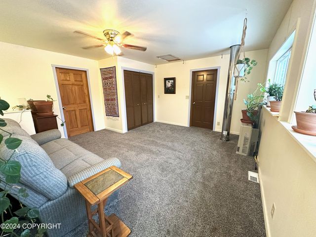 306 Hemlock Court, Haines, AK 99827