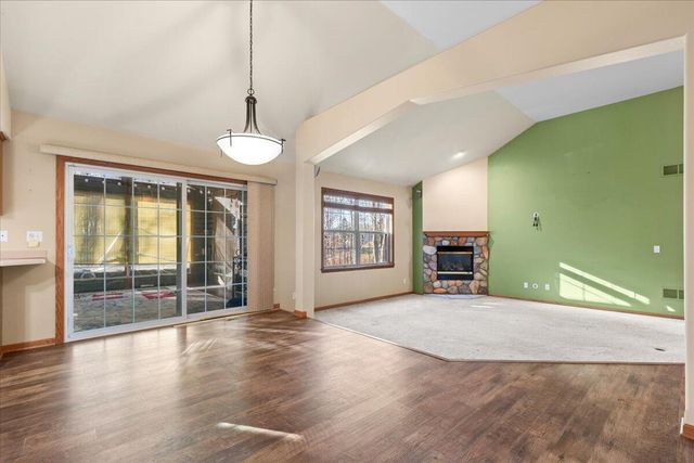 88 King Oak COURT, Random Lake, WI 53075