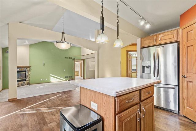 88 King Oak COURT, Random Lake, WI 53075