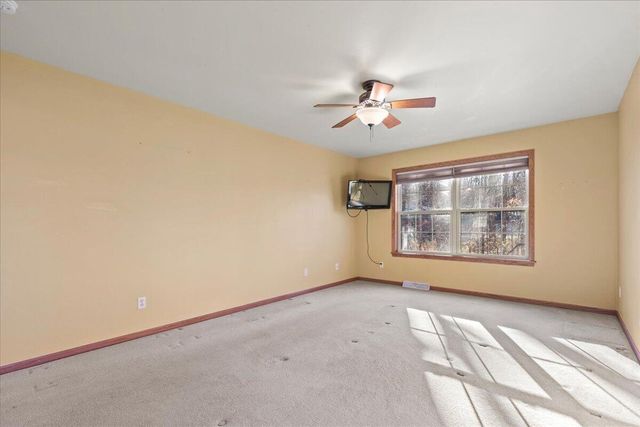 88 King Oak COURT, Random Lake, WI 53075