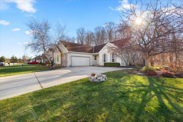 88 King Oak COURT, Random Lake, WI 53075