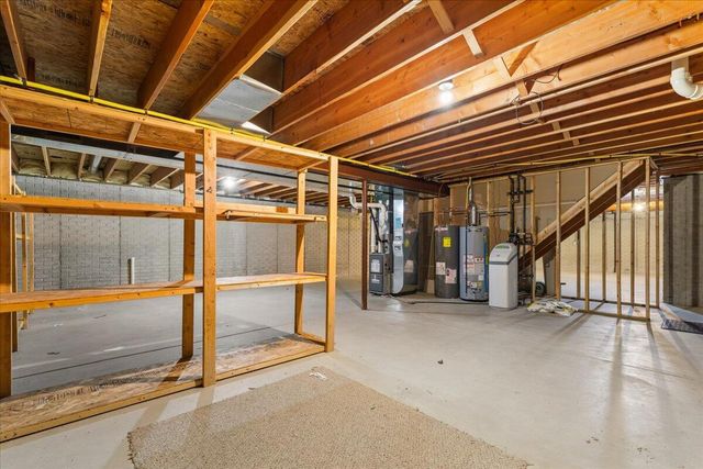 88 King Oak COURT, Random Lake, WI 53075