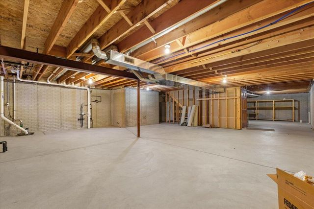 88 King Oak COURT, Random Lake, WI 53075