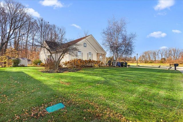 88 King Oak COURT, Random Lake, WI 53075