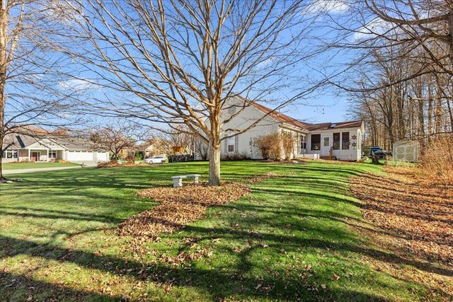 88 King Oak COURT, Random Lake, WI 53075