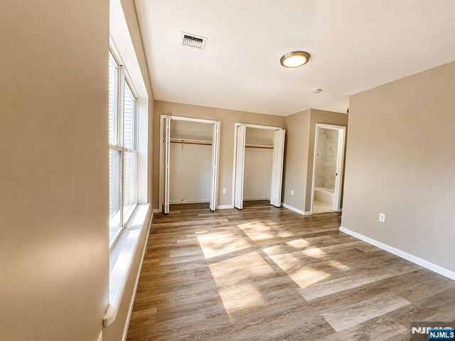 242 Graham Avenue, Paterson, NJ 07501
