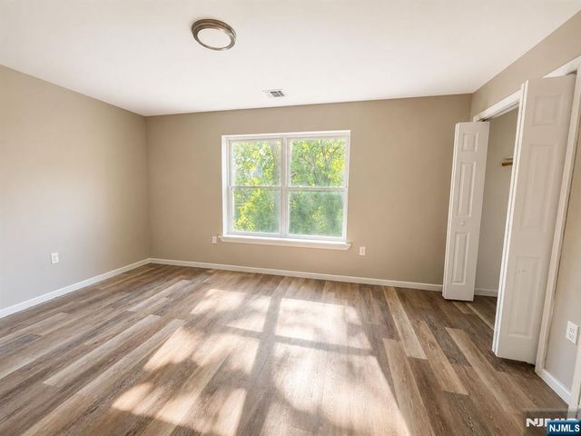 242 Graham Avenue, Paterson, NJ 07501