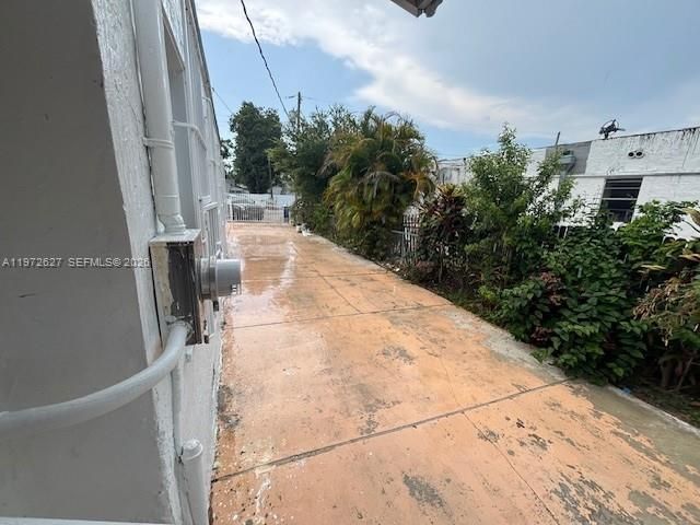 34 NW 69th St, Miami, FL 33150