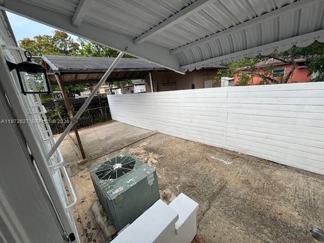 34 NW 69th St, Miami, FL 33150