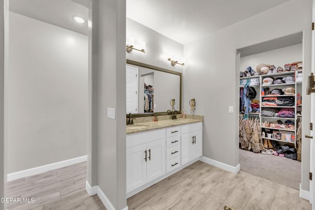 13428 EMERALD ROSE Court, El Paso, TX 79928