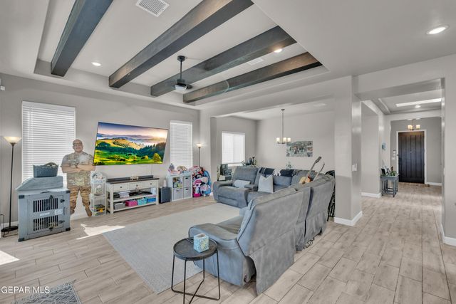 13428 EMERALD ROSE Court, El Paso, TX 79928