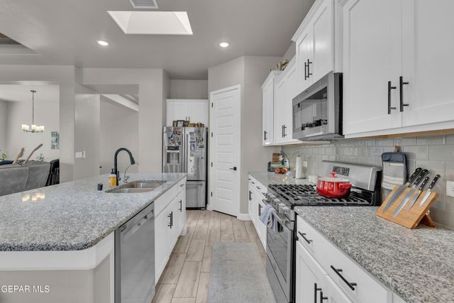 13428 EMERALD ROSE Court, El Paso, TX 79928