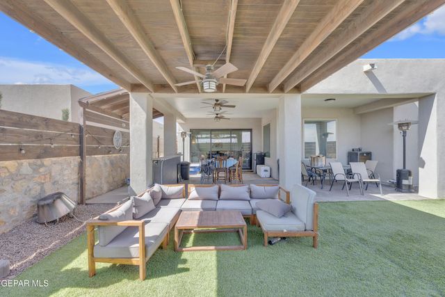 13428 EMERALD ROSE Court, El Paso, TX 79928