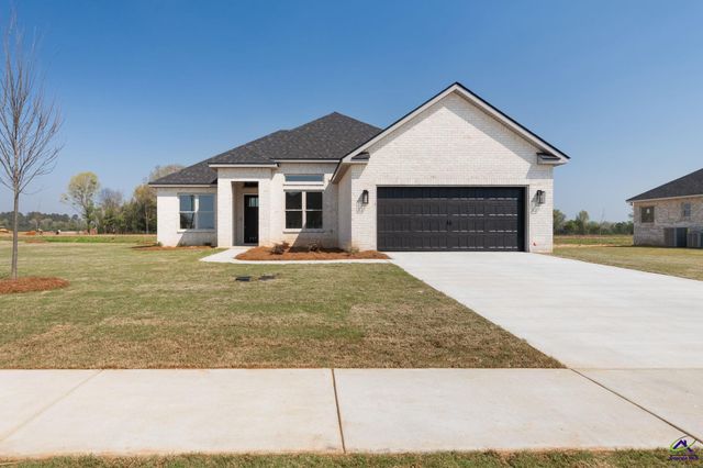 207 Farmland Circle, Perry, GA 31069