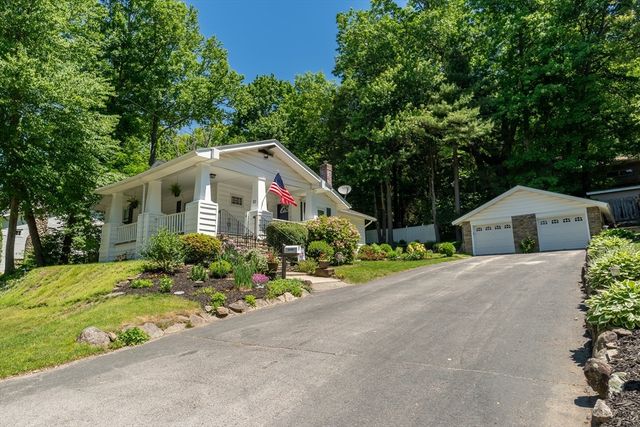 20 Drexel St, Worcester, MA 01602