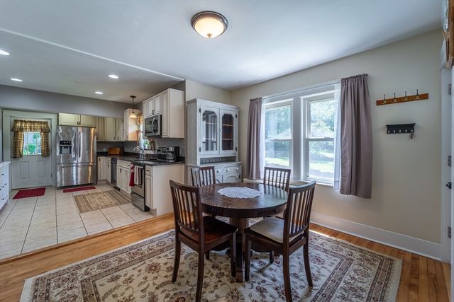 20 Drexel St, Worcester, MA 01602