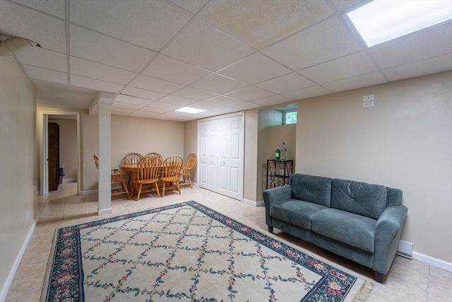 20 Drexel St, Worcester, MA 01602