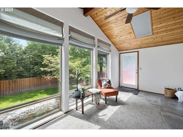 4032 Ne MEADOW Ln, Hillsboro, OR 97124