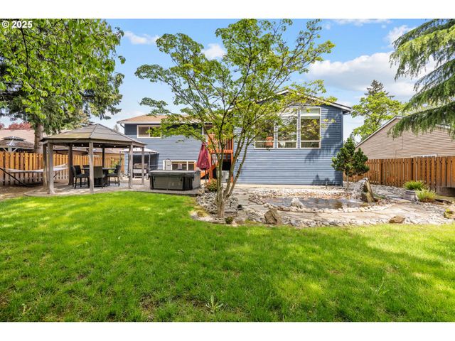 4032 Ne MEADOW Ln, Hillsboro, OR 97124