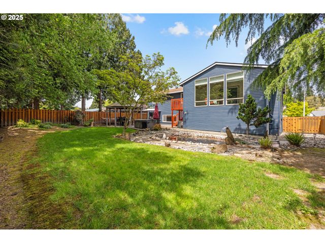 4032 Ne MEADOW Ln, Hillsboro, OR 97124